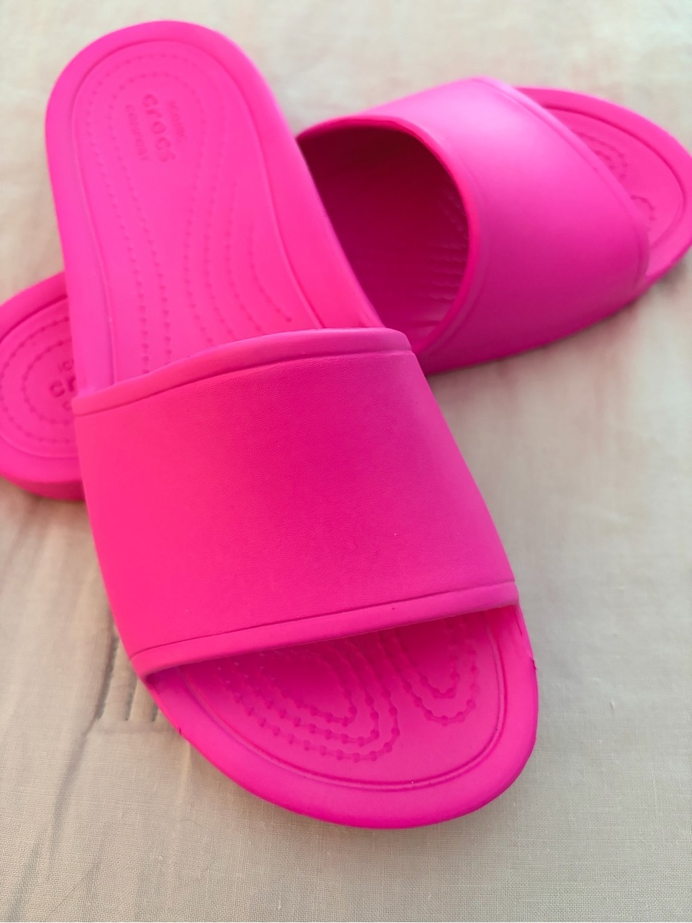 CROCS Kadee Women's Slide Sandals Hot Pink flip flops comfy